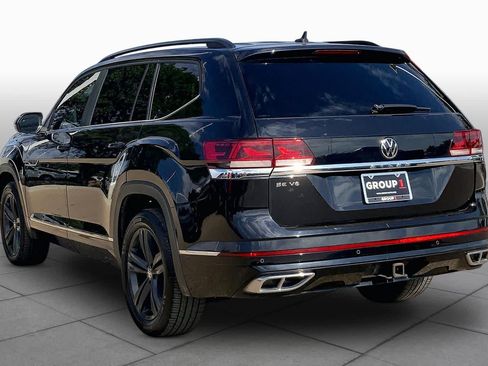 Used 2021 Volkswagen Atlas SE w/ Panoramic Sunroof Package FWD image 12