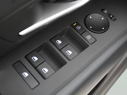 New 2026 Hyundai Tucson SE image 18