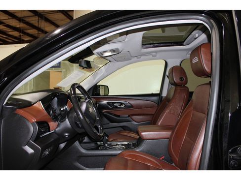 Used 2019 Chevrolet Traverse High Country w/ LPO, Floor Liner Package image 9
