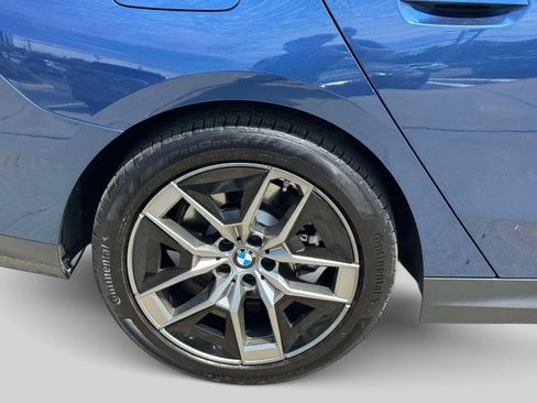 Used 2026 BMW 530i xDrive w/ Premium Package AWD/4WD image 7