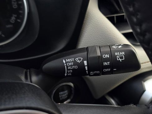 Used 2022 Toyota RAV4 XLE Premium AWD/4WD image 43