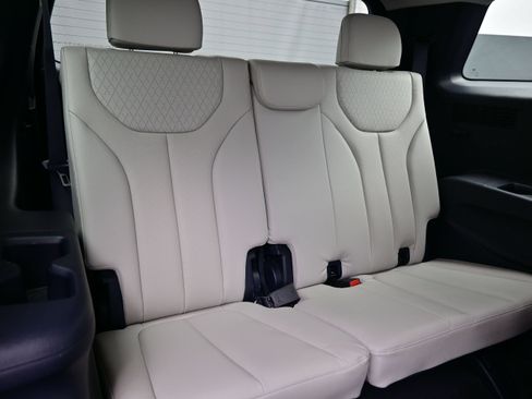 Used 2022 Hyundai Palisade SEL w/ Premium Package AWD/4WD image 17