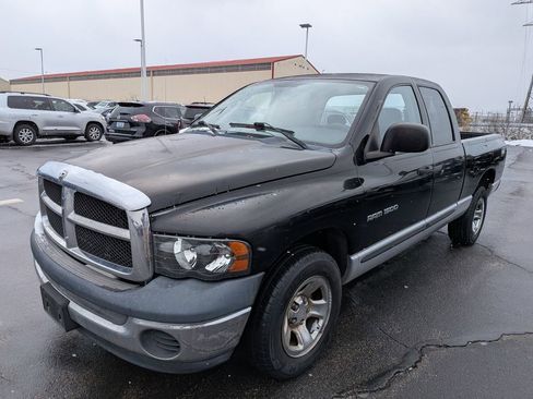 Used 2004 Dodge Ram 1500 Truck ST image 4