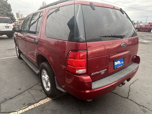 Used 2005 Ford Explorer XLT image 6