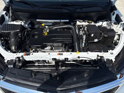 Used 2024 Chevrolet Equinox LT FWD image 34