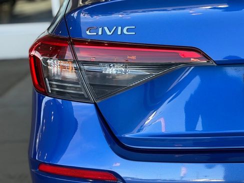 Used 2024 Honda Civic Sport image 11