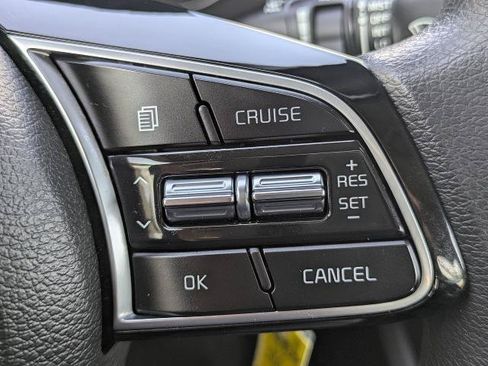 Used 2021 Kia Forte LXS FWD image 23