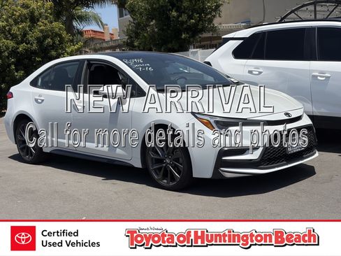 Used 2024 Toyota Corolla SE w/ SE Convenience Package FWD image 1