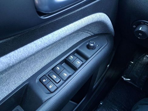 New 2026 Jeep Compass Latitude image 33