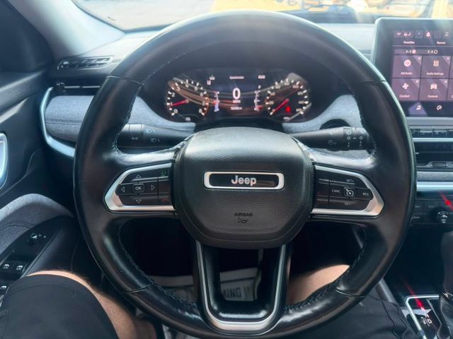 Used 2022 Jeep Compass Latitude w/ Convenience Group AWD/4WD image 16