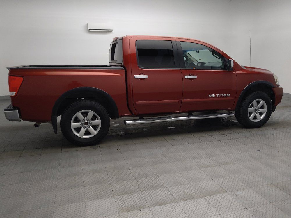 Used 2015 Nissan Titan SV RWD image 10