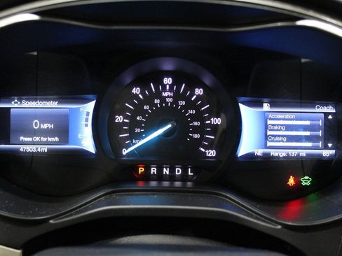 Used 2020 Ford Fusion SE image 27