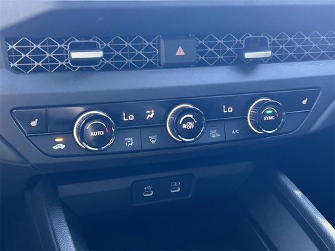 Used 2025 Honda Accord SE image 27