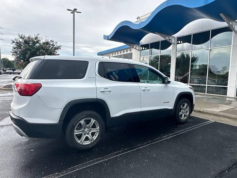 Used 2019 GMC Acadia SLE w/ LPO, Floor Liner Package FWD image 4