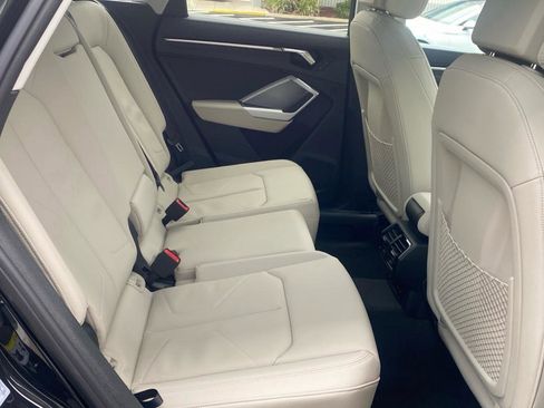 New 2025 Audi Q3 2.0T Premium image 16