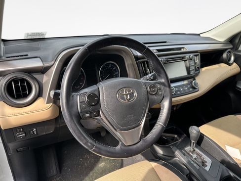 Used 2016 Toyota RAV4 XLE image 13