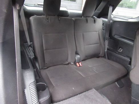 Used 2020 Ford Explorer XLT w/ Comfort Package AWD/4WD image 8