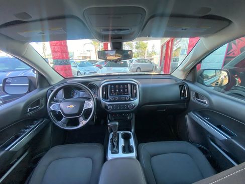 Used 2020 Chevrolet Colorado LT w/ LT Convenience Package image 24