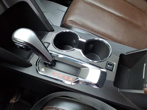 Used 2010 GMC Terrain SLT image 19