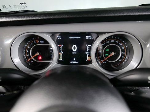 Used 2022 Jeep Gladiator Sport image 18
