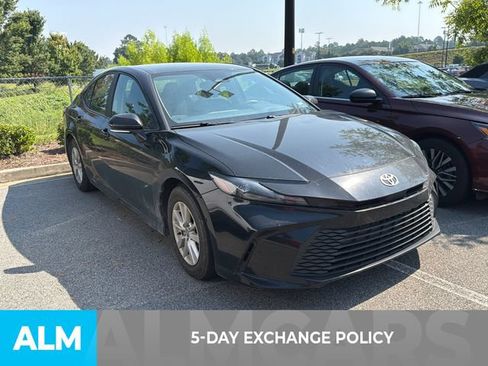 Used 2025 Toyota Camry LE FWD image 3