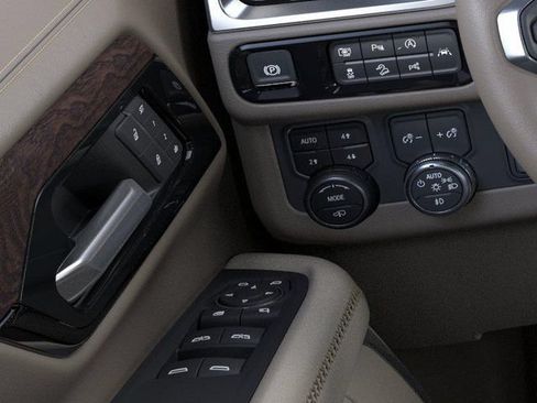 New 2026 GMC Yukon Denali w/ Denali Reserve Package AWD/4WD image 22