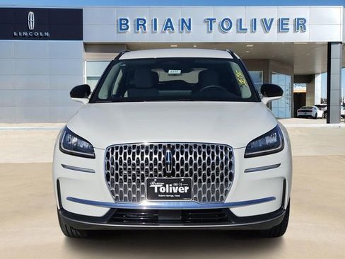 New 2026 Lincoln Corsair Premiere image 3