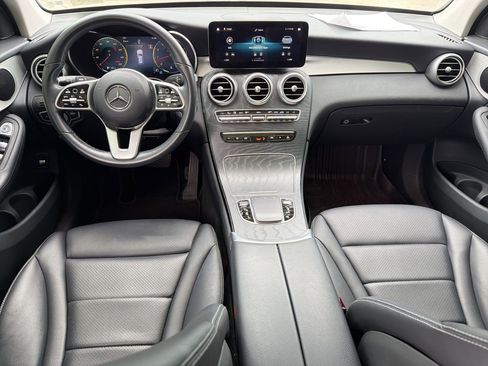 Used 2022 Mercedes-Benz GLC 300 4MATIC image 27