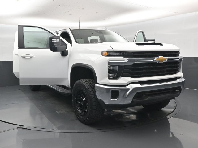 Used 2026 Chevrolet Silverado 2500 LT AWD/4WD image 58