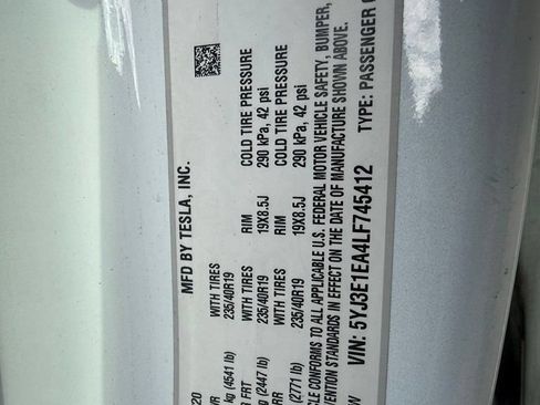Used 2020 Tesla Model 3 Standard Range Plus RWD image 17