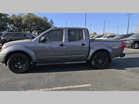 Used 2020 Nissan Frontier SV w/ Midnight Edition Floor Mats image 24