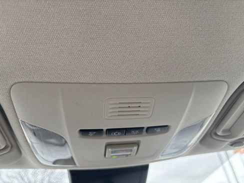 Used 2021 Toyota Corolla LE w/ Carpet Mat Package (TMS) image 15