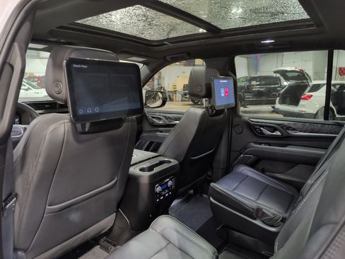 Used 2023 GMC Yukon Denali w/ Max Trailering Package image 10