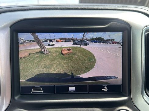 Used 2020 Chevrolet Silverado 2500 LTZ w/ LTZ Convenience Package AWD/4WD image 17