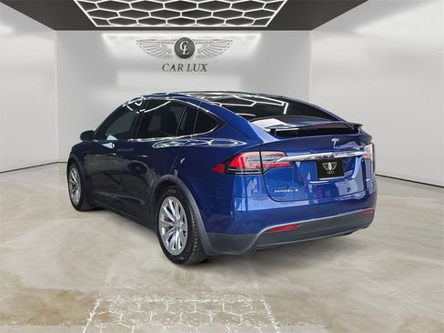 Used 2017 Tesla Model X 90D image 3