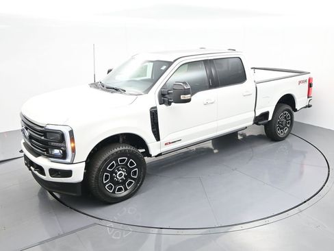 New 2026 Ford F250 Platinum image 20