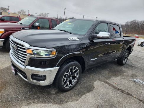 Used 2025 RAM 1500 Laramie image 3