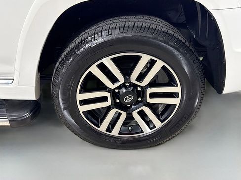 Used 2016 Toyota 4Runner Limited RWD image 9