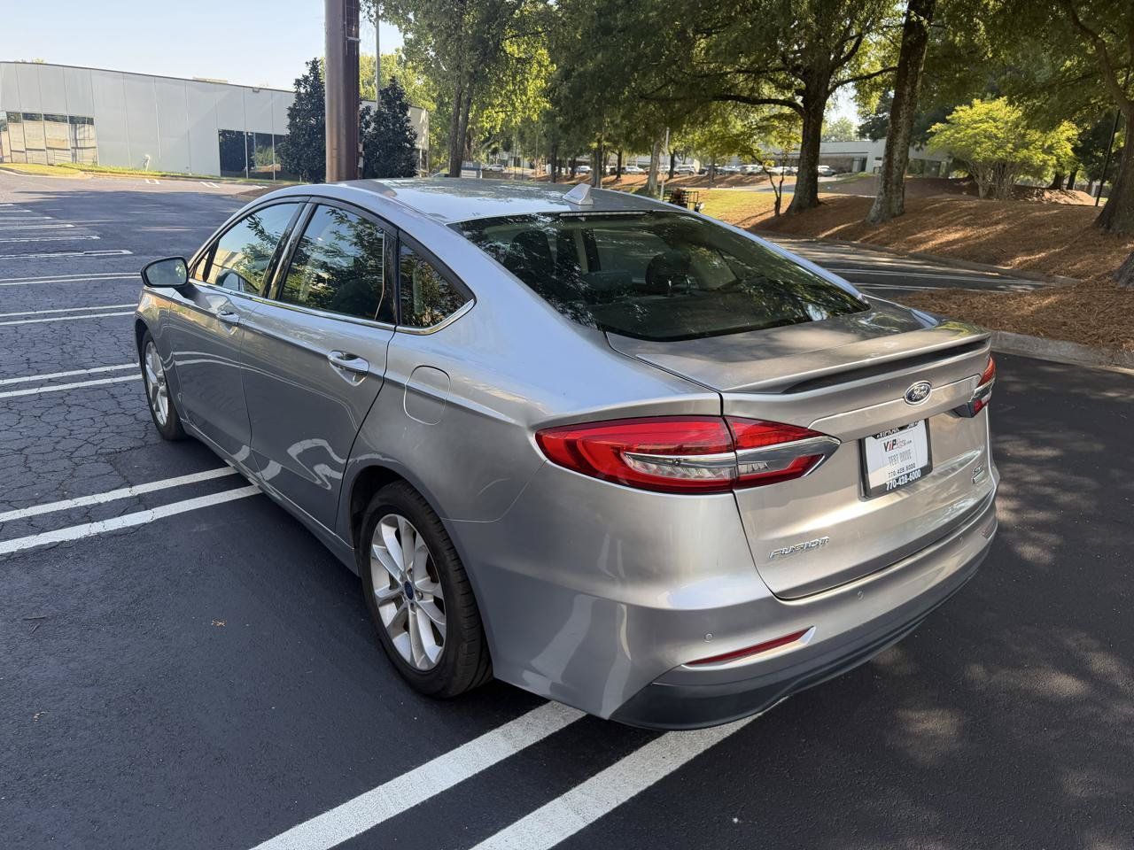 Used 2020 Ford Fusion SE FWD image 7