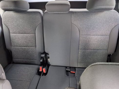 New 2026 Chevrolet Traverse LT w/ LPO, Floor Liner Package FWD image 35