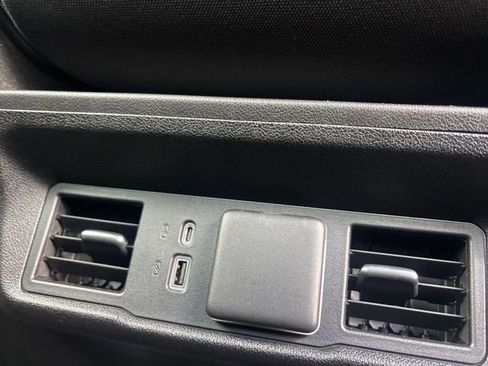 Used 2022 Chevrolet Silverado 1500 LT image 17