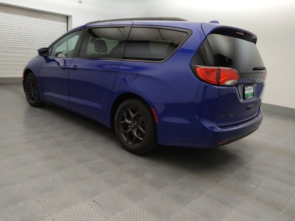 Used 2018 Chrysler Pacifica Touring Plus w/ S Appearance Package FWD image 3