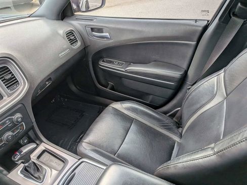 Used 2022 Dodge Charger SXT w/ Leather Interior Group RWD image 15