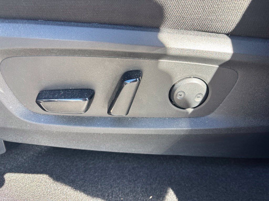 Certified 2025 Nissan Pathfinder SV AWD/4WD image 21