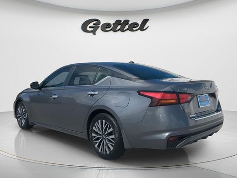 Certified 2023 Nissan Altima 2.5 SV FWD image 7