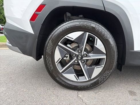 Certified 2025 Hyundai Tucson SEL FWD image 32