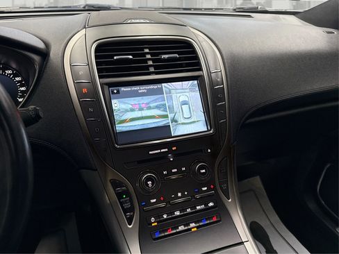 Used 2016 Lincoln MKX Reserve w/ Technology Package image 17