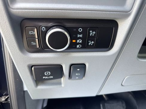 Used 2025 Ford F150 Lightning Flash AWD/4WD image 32