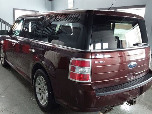 Used 2009 Ford Flex SEL image 11