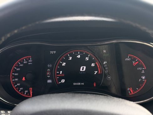 Used 2018 Dodge Durango SRT w/ Technology Group AWD/4WD image 23